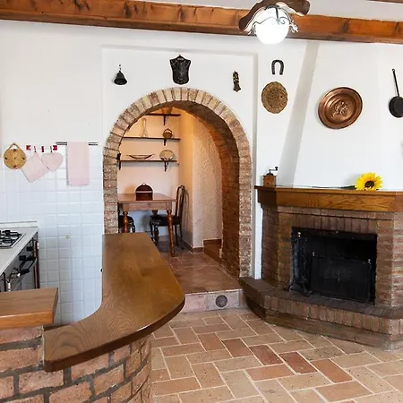 Casa de Férias Villetta Borgo Antico A Nel Monte Catria By Yohome Serra SantʼAbbondio