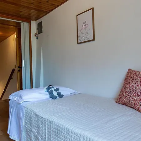 Villetta Borgo Antico A Nel Monte Catria By Yohome Casa de Férias Serra SantʼAbbondio