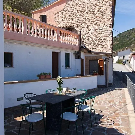 Villetta Borgo Antico A Nel Monte Catria By Yohome *