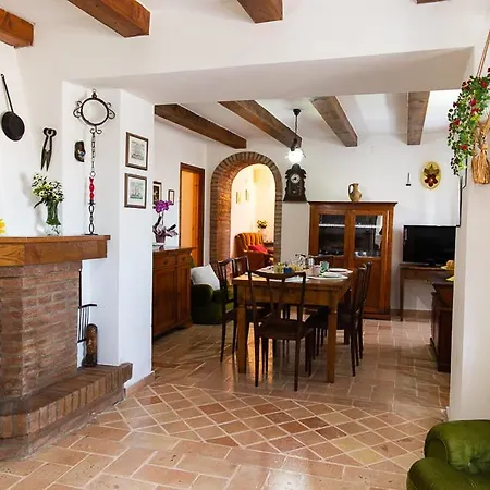Villetta Borgo Antico A Nel Monte Catria By Yohome Casa de Férias