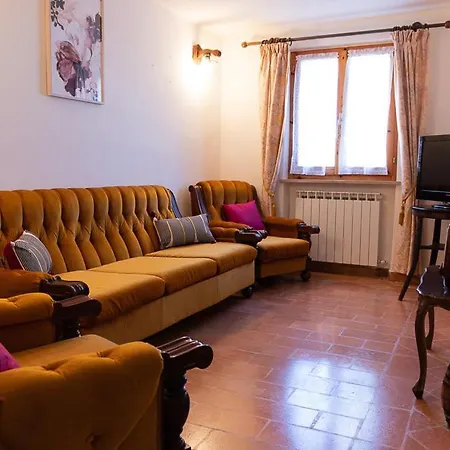 Casa de Férias Villetta Borgo Antico A Nel Monte Catria By Yohome Serra SantʼAbbondio