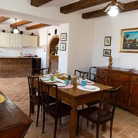 Casa de Férias Villetta Borgo Antico A Nel Monte Catria By Yohome Serra SantʼAbbondio